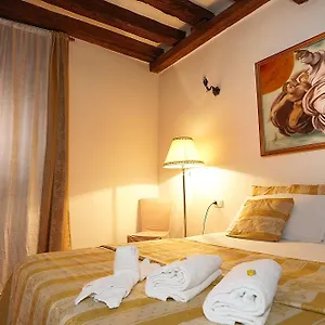  Apartment Rialto Laura